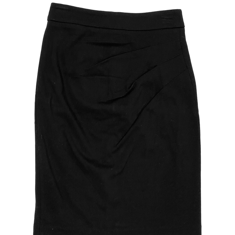 Black pencil skirt